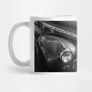 The Curve of The Fender Mug